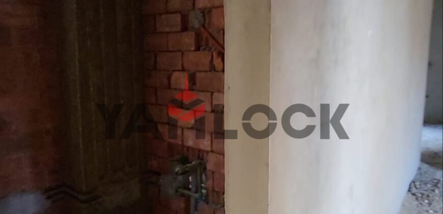 شقه للبيع في الحي الاول بيت الوطن بجوار المراسم205م