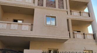 شقه للبيع في الحي الاول بيت الوطن بجوار المراسم205م شقه للبيع في الحي الاول بيت الوطن بجوار المراسم205م