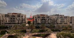 شقه للايجار في كمبوند جايد145م