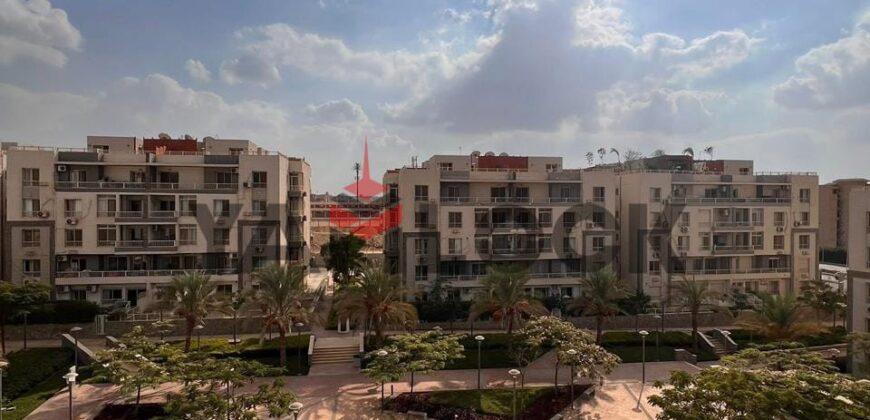 شقه للايجار في كمبوند جايد145م