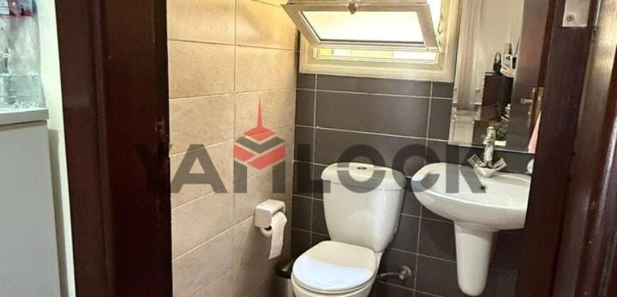 شقه للايجار في كمبوند جايد145م