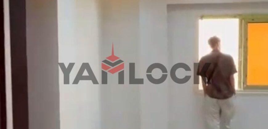 شقه للبيع الاندلس 1 خطوات من شارع التسعين وكمبوند مفيدا180م