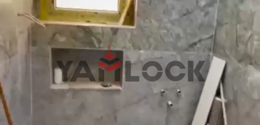 شقه للبيع الاندلس 1 خطوات من شارع التسعين وكمبوند مفيدا180م