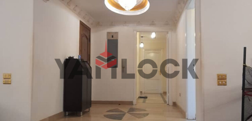 شقة للبيع في مدينة نصر المربع الذهبي شارع طرابلس متفرع من عباس العقاد