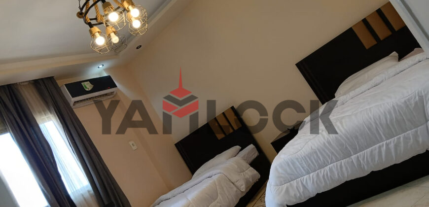 شقة للإيجار في شارع شهاب الرئيسي امام مول احمد السلاب مباشره