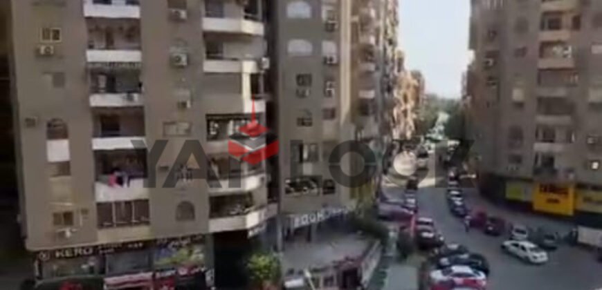 شقه للبيع فى شارع 9 المقطم عند شارع النافوره