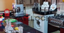 شقة للبيع واجهه البوابة التالتة تاني يمين من البوابة منطقة (و)