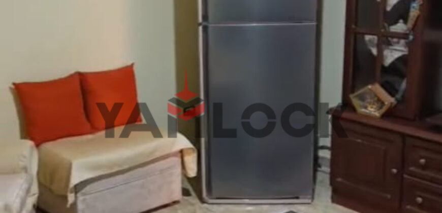 شقة للبيع واجهه البوابة التالتة تاني يمين من البوابة منطقة (و)