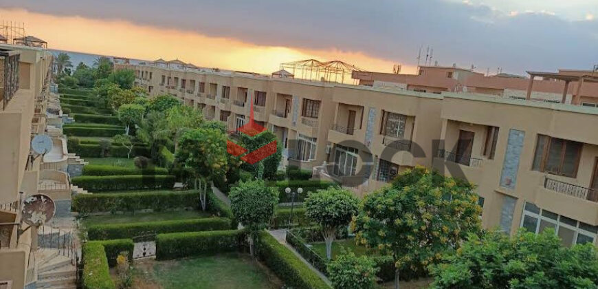 شاليه للبيع فى قرية هوليدي بيتش جنب بورت ساوث بعد بورتو سخنه 7 كيلو طريق الزعفرانه رقم 2\225