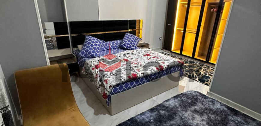 شقة للبيع في حدائق الاهرام البوابه الرابعه شارع العشرين عماره ٢٤٨ ل