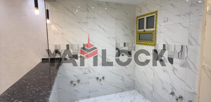 شقة للبيع بحدائق الاهرام البوابه ألأولى منطقة ز