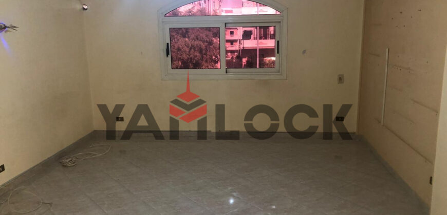 شقه للايجار داخل فيلا مجاورة 10 الحي 2 التجمع الاول