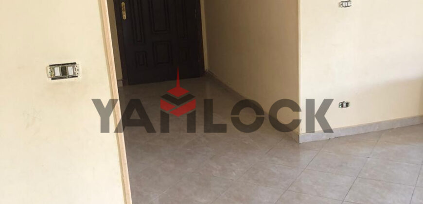 شقه للايجار داخل فيلا مجاورة 10 الحي 2 التجمع الاول