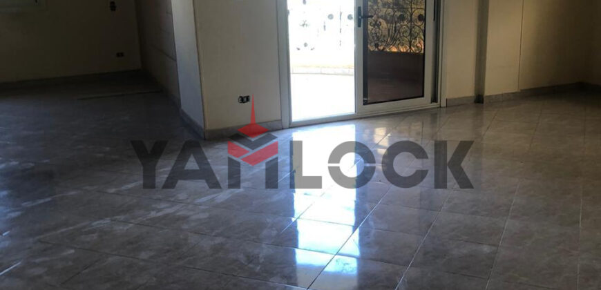 شقه للايجار داخل فيلا مجاورة 10 الحي 2 التجمع الاول