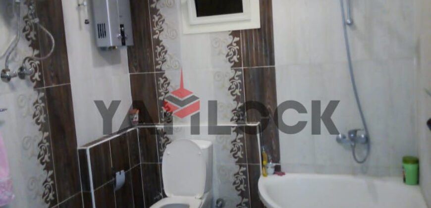 شقة للبيع عند البوابة التانيه منطقة هـ