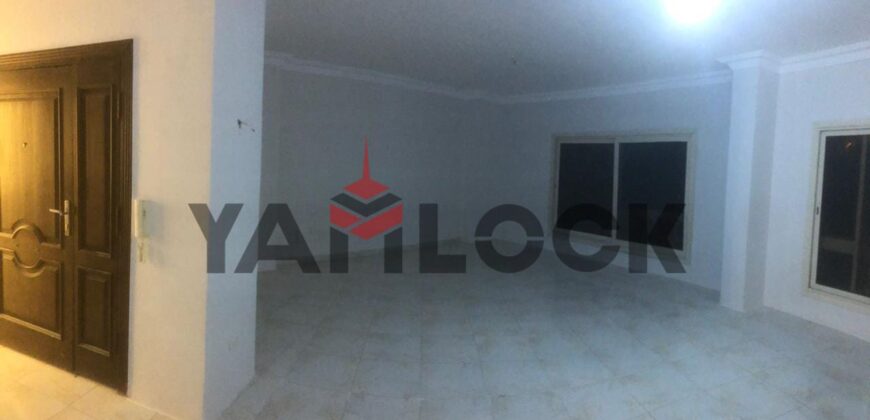 شقه للايجار فى البنفسج فيلات 11