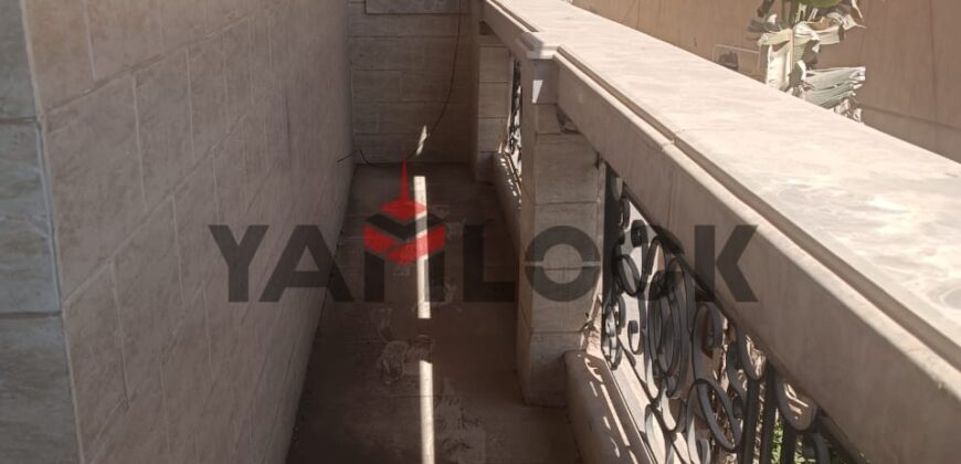 شقه للبيع فى الحى الاول فى التمنميات أمام الجهاز مباشرة و جامعة بنها مدينه العبور