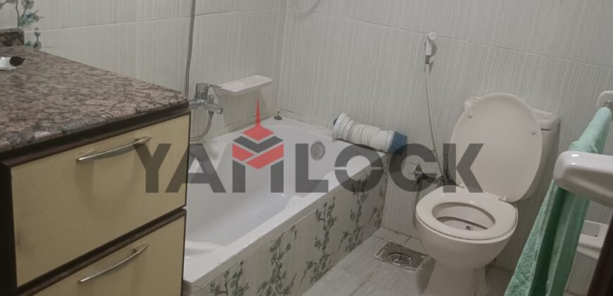 شقه للبيع فى الحى الاول فى التمنميات أمام الجهاز مباشرة و جامعة بنها مدينه العبور