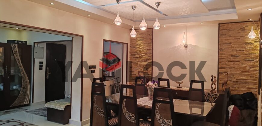 شقه للبيع ف المنطقه الاولى  بين يوسف عباس والطيران مدينة نصر