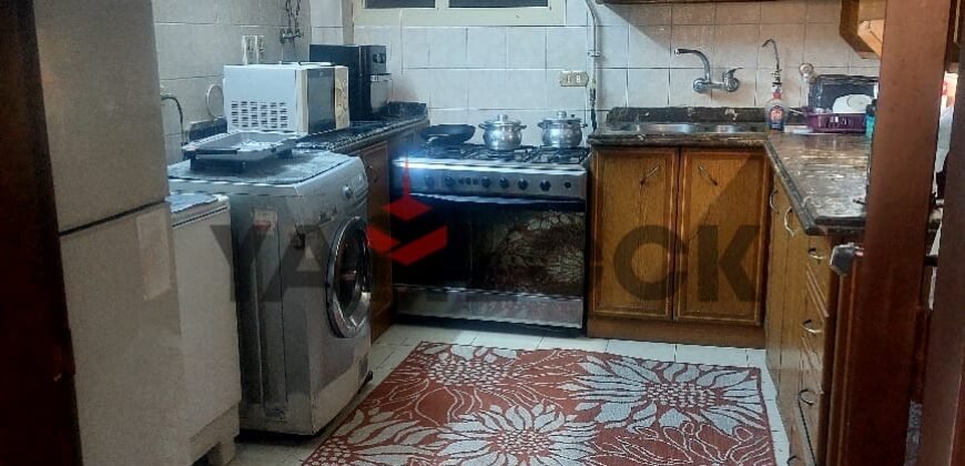 شقة للبيع في شارع شريف قريبة من الخليفة المأمون مصر الجديده