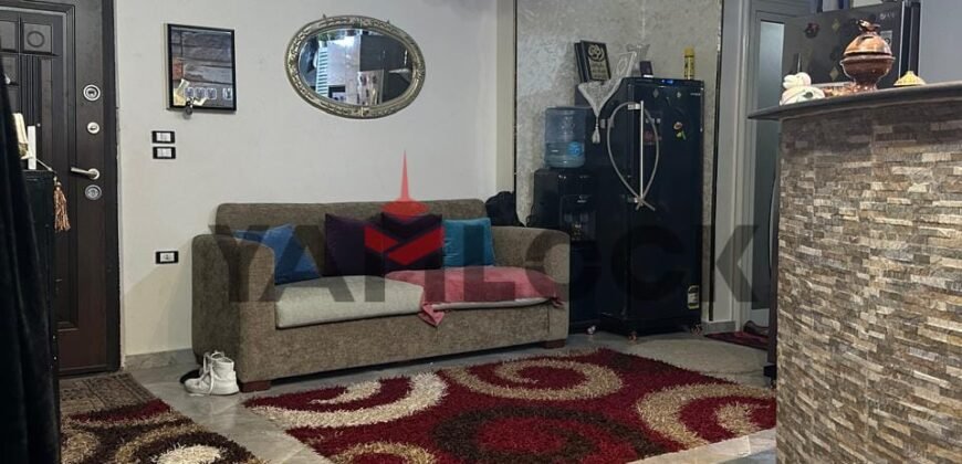 شقة للبيع في شارع الخمسين النزهة الجديده