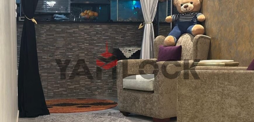 شقة للبيع في شارع الخمسين النزهة الجديده