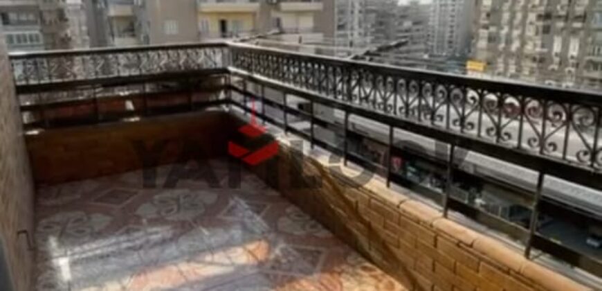 شقة للبيع في محمد حسنين هيكل موازي لعباس العقاد و مكرم عبيد