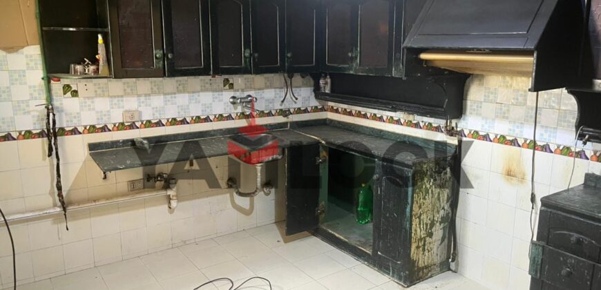 شقة للبيع امام موقف الزهراء الجديد الحي العاشر مدينه نصر