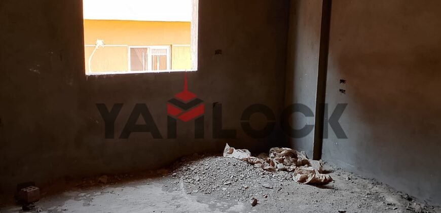 شقة للبيع نصف تشطيب في بيت الوطن الحي الأول