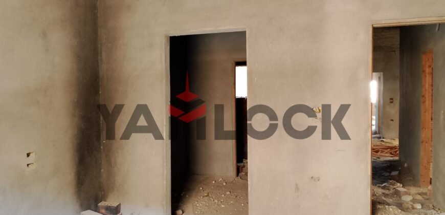 شقة للبيع نصف تشطيب في بيت الوطن الحي الأول