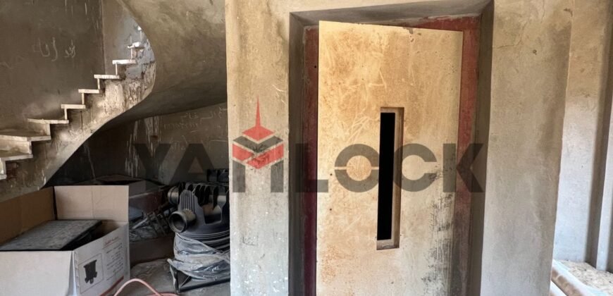 فيلا للبيع بكمبوند إيتوال دو ڤيل بالتجمع الخامس شارع التسعين الشمالي