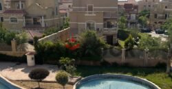 فيلا للبيع بكمبوند إيتوال دو ڤيل بالتجمع الخامس شارع التسعين الشمالي