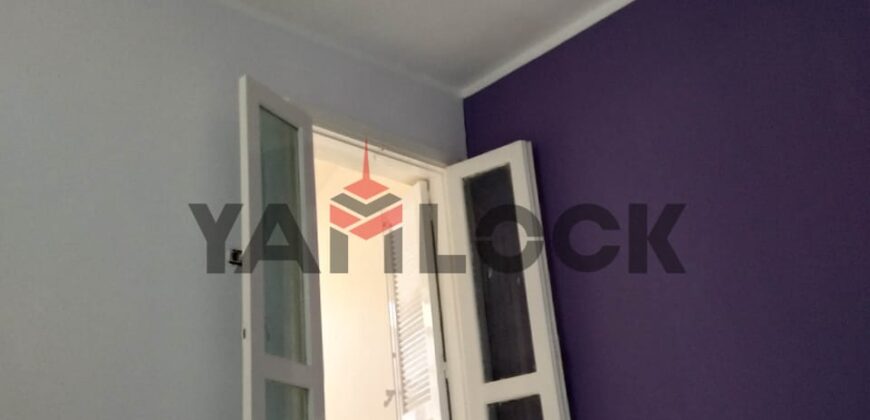 شقة للبيع في التجمع الثالث بجوار مسجد سمير و علي