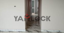 شقة للبيع في التجمع الثالث بجوار مسجد سمير و علي