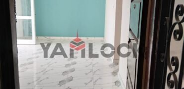 شقة للبيع في التجمع الثالث بجوار مسجد سمير و علي