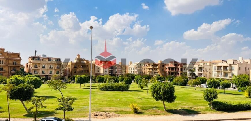 شقه للبيع في البنفسج 7 فيلات 220م شقه للبيع في البنفسج 7 فيلات 220م