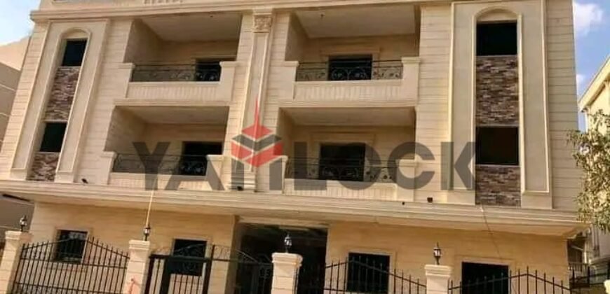 شقه للبيع في البنفسج 7 فيلات 220م شقه للبيع في البنفسج 7 فيلات 220م