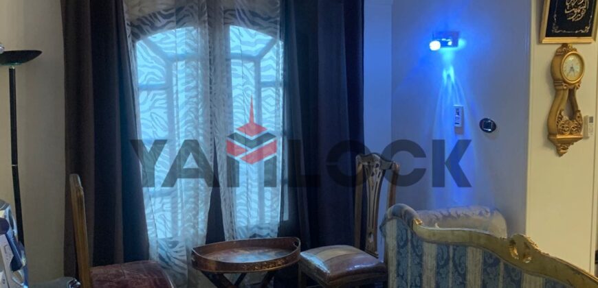 شقه للبيع بالفرش فى 11 شارع الجامعه القديمه الاسماعيليه