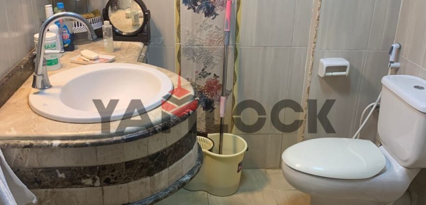 شقه للبيع بالفرش فى 11 شارع الجامعه القديمه الاسماعيليه