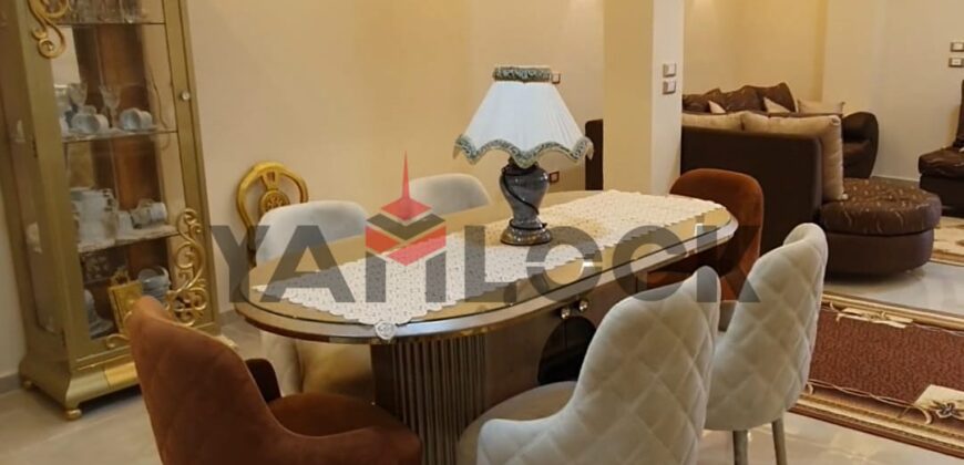 شقة فاخرة للإيجار مفروش أمام كلية طب الأسنان بالمنصورة