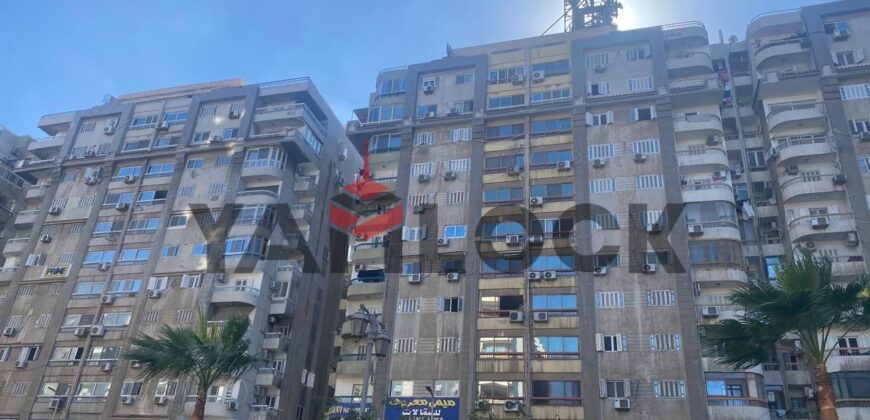 شقة 170 م² للبيع تشطيب ألترا لوكس – إطلالة شارع الرئيسي في الاسكندرية – الاسكندرية