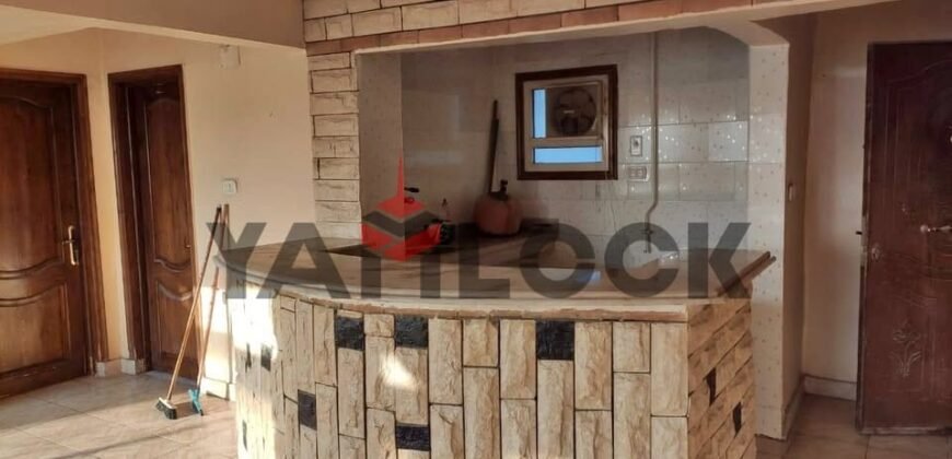 شقه للبيع في المقطم منطقة ال ٧٠ فدان