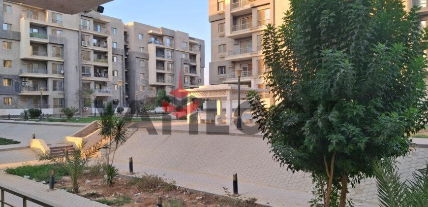 شقه للبيع في دارمصر الاندلس 150م ارضي