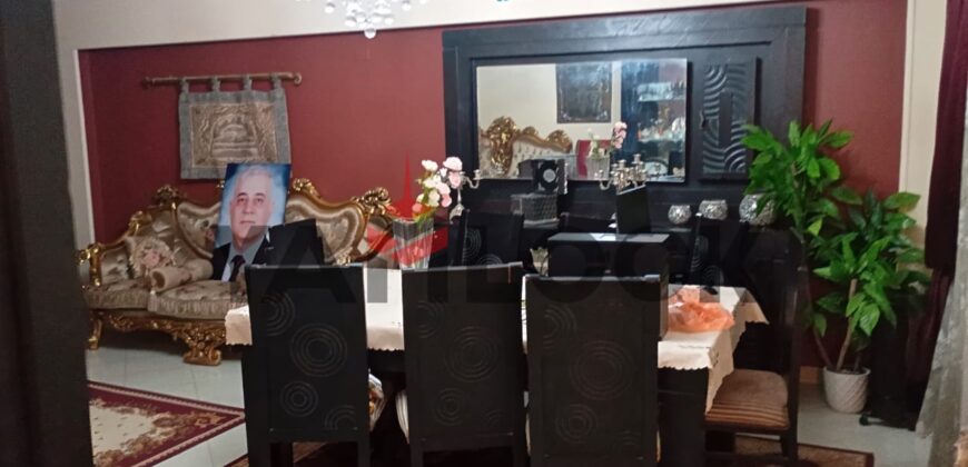 شقه للبيع بمدينه نصر عماره 5 شارع عبد القادر البكار