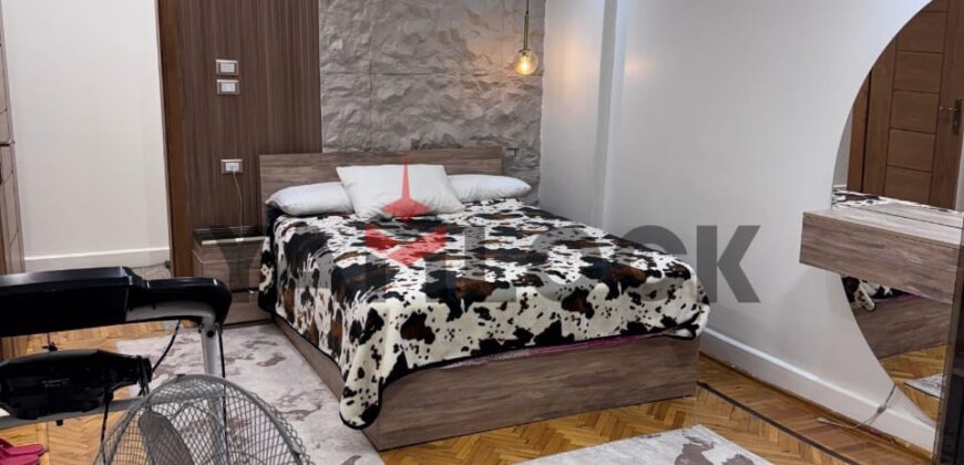 شقة للبيع المنطقة التانيه قدام نادي التنمية الرياضيه