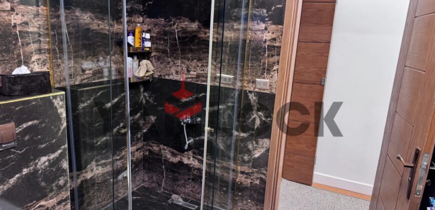 شقة للبيع المنطقة التانيه قدام نادي التنمية الرياضيه