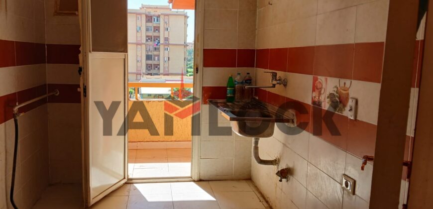 شقة للبيع بمدينة المستقبل بجوار مسجد الرحمن والحضانة 