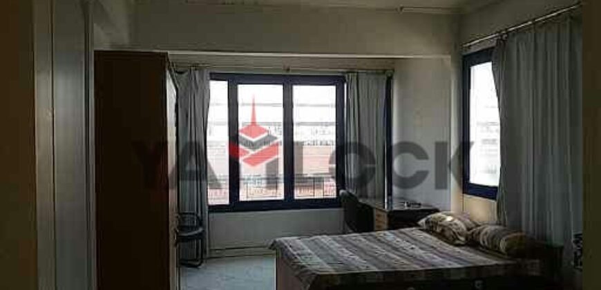 شقة للبيع على الشارع الرئيسي شارع التحرير-الدقي فوق محطة مترو البحوث