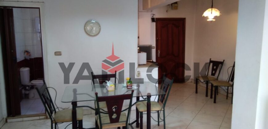 شقة للبيع على الشارع الرئيسي شارع التحرير-الدقي فوق محطة مترو البحوث