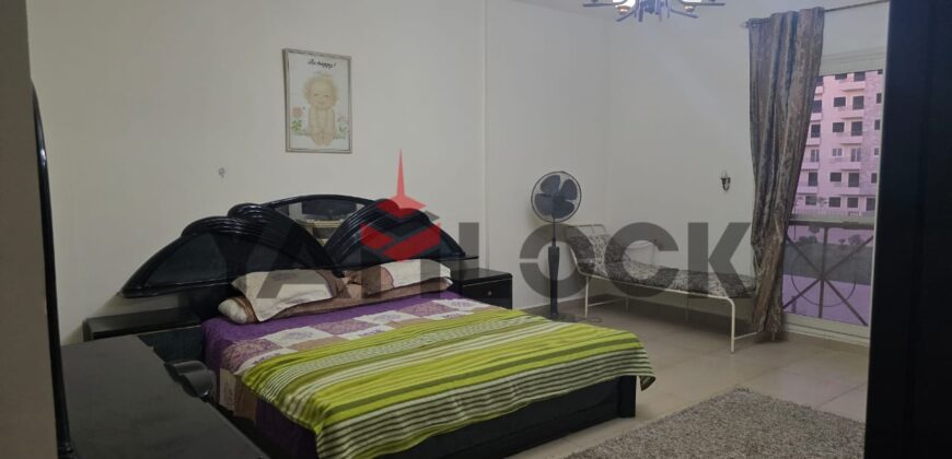 شقة للإيجار بكمبوند هاى لاند بارك